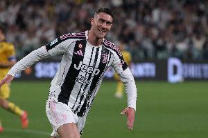 五大联赛-米体：尤文卖人处处受阻，球员不离队换不来钱导致引援拖沓