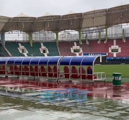 五大联赛-京媒：郑州大雨，河南队、国安队赛前踩场训练全部确认取消